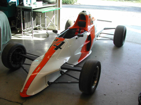 SWIFT DB1 FORMULE FORD