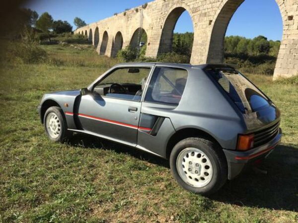 PEUGEOT 205 T16