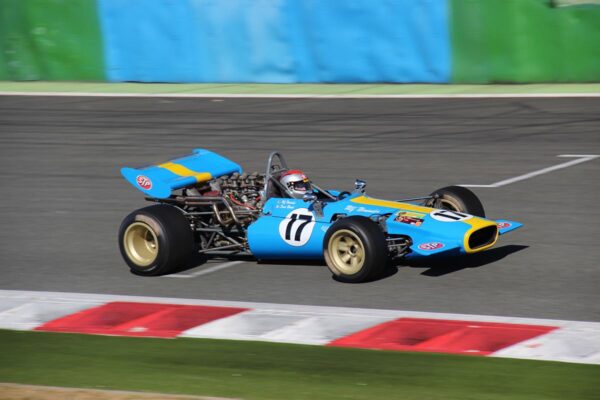 LOLA T142 FORMULE 5000