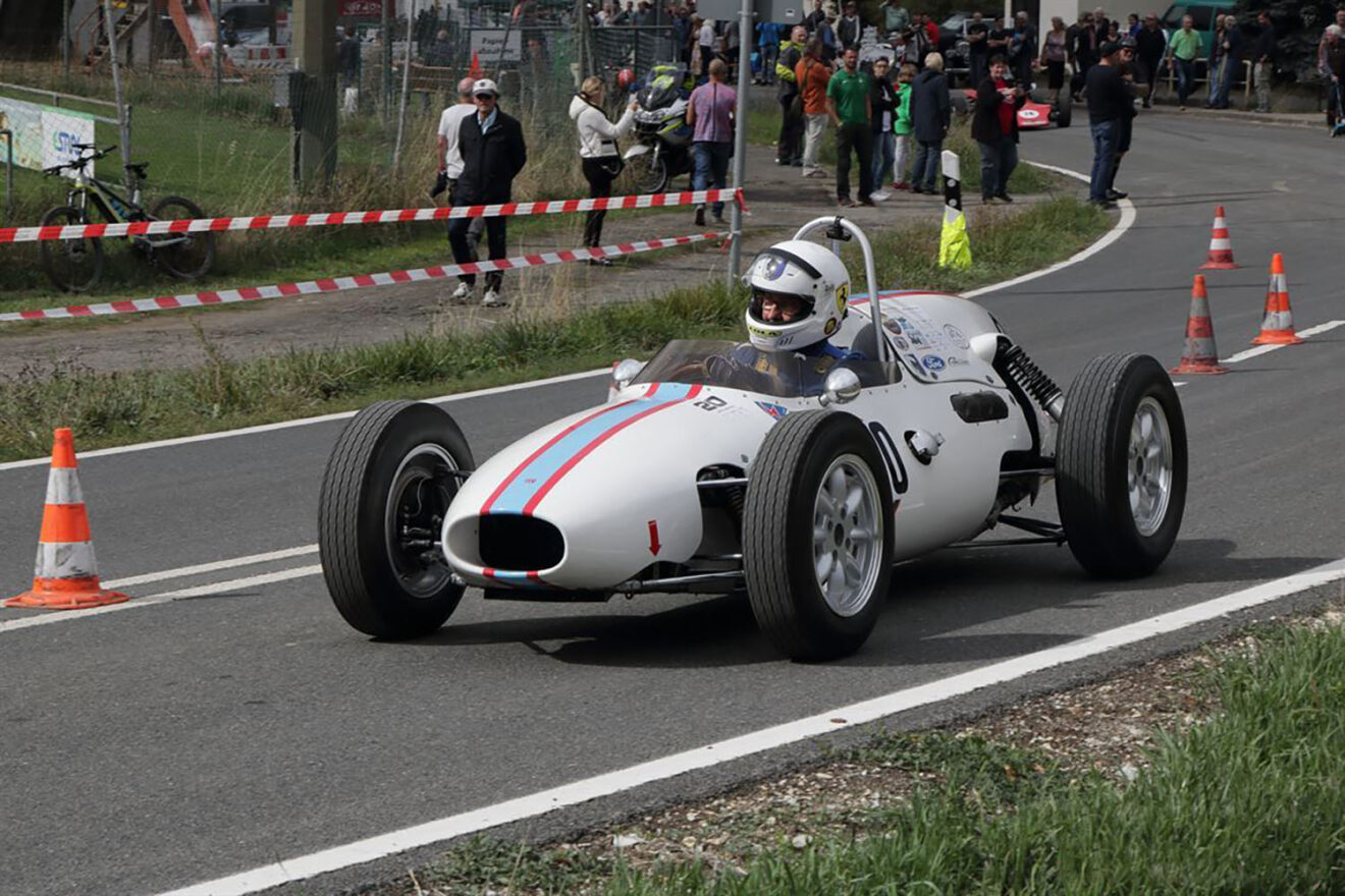 BRITANNIA FORMULE JUNIOR