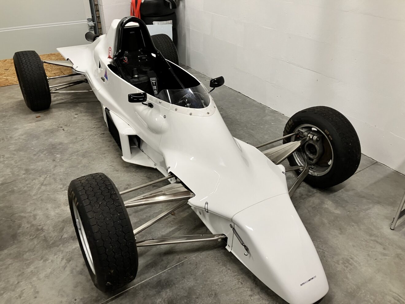FORMULE FORD VAN DIEMEN RF85