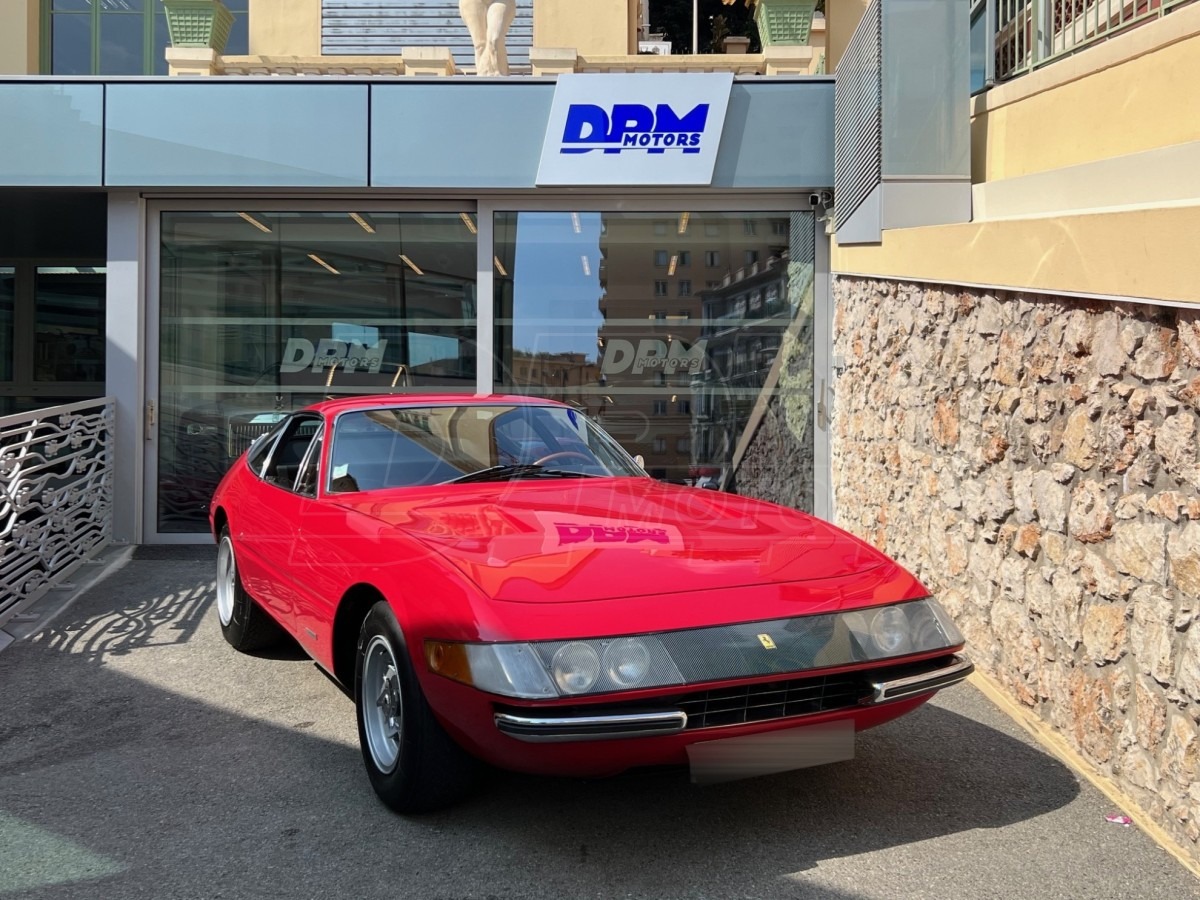 FERRARI 365 GTB/4 DAYTONA