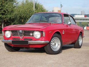 ALFA ROMEO GIULIA GT 1300 JUNIOR