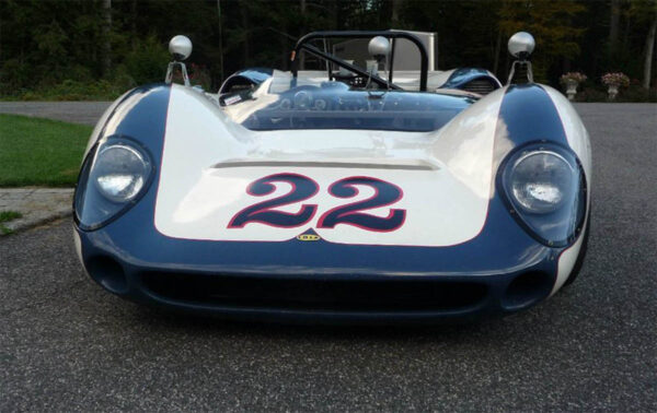 LOLA T70 MkII SPYDER