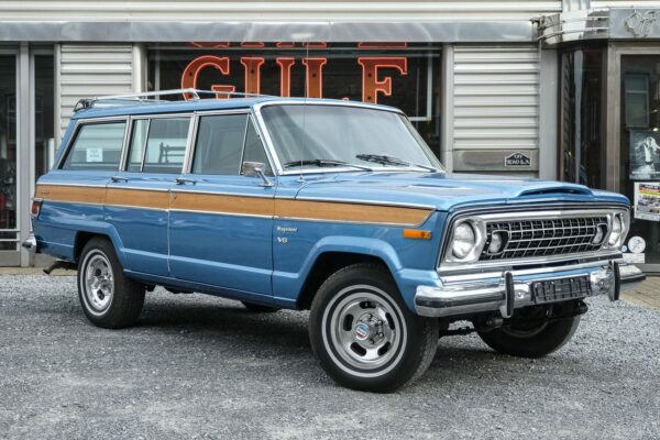 JEEP WAGONEER