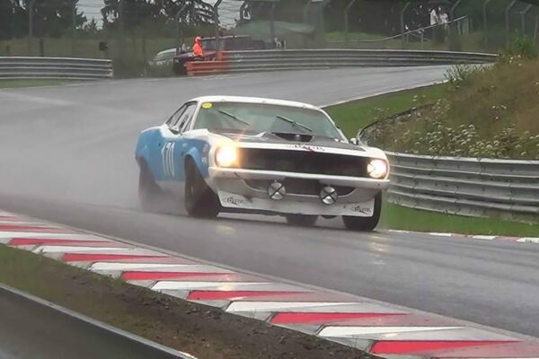 PLYMOUTH HEMICUDA GROUPE 2 FIA