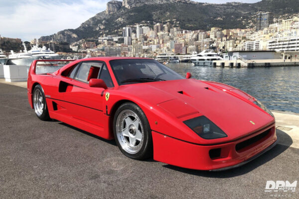 FERRARI F40