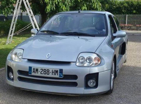 RENAULT CLIO V6 II