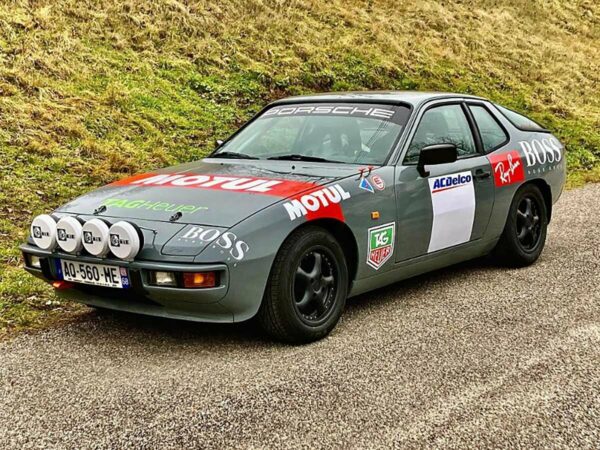 PORSCHE 924 GR.4 AVEC PTH FIA