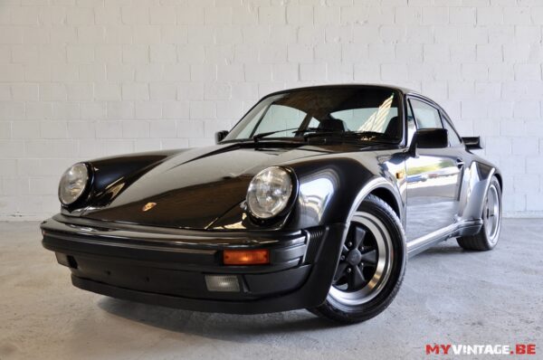 PORSCHE 930 TURBO 3.3