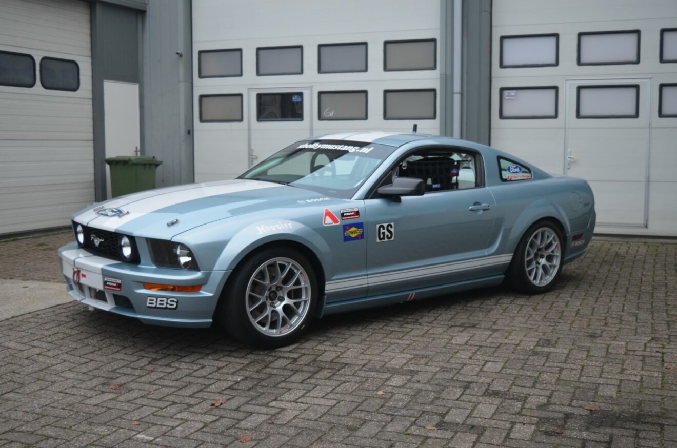 FORD MUSTANG FR500C