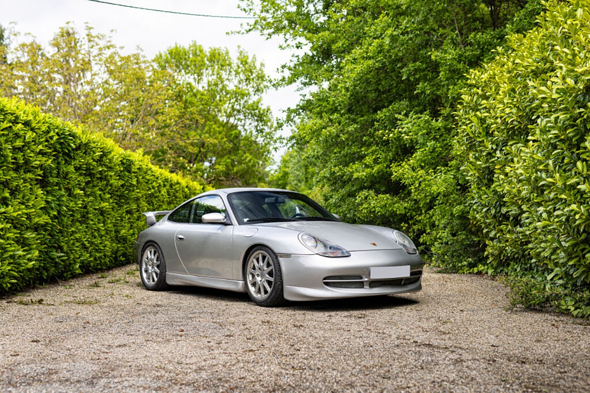PORSCHE 911 TYPE 996 GT3